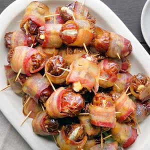Bacon Wrapped Dates Exps Tohvp24 38725 Mr 10 22 1