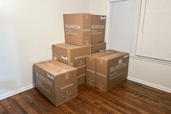 Toha24 Burrow Couch Mary Henn 02 Yvedit